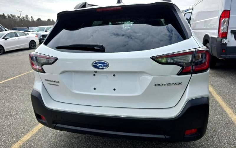 Used 2024 Subaru Outback Premium image 4