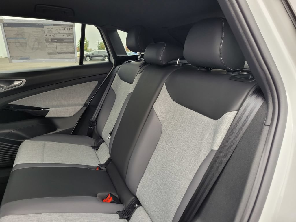 New 2026 Volkswagen ID.4 Pro RWD image 13