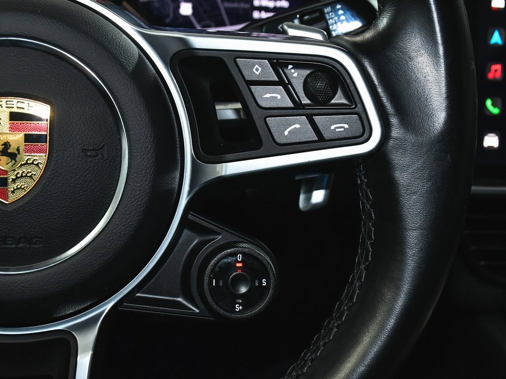 Used 2022 Porsche Cayenne Coupe image 36