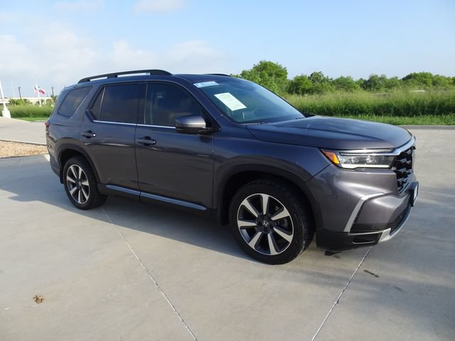 Certified 2023 Honda Pilot Elite image 3