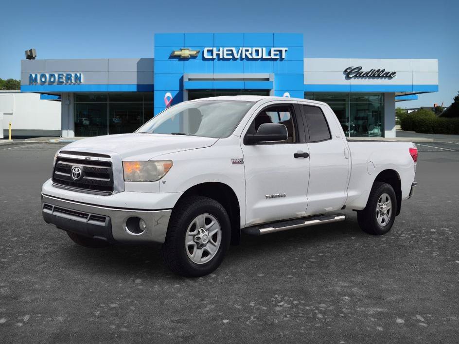 Used 2013 Toyota Tundra 4x4 Double Cab w/ SR5 Pkg image 1