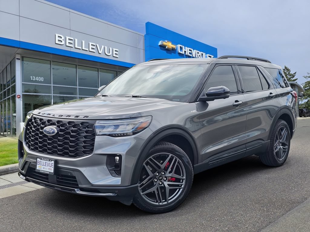 Used 2025 Ford Explorer ST-Line w/ Premium Package