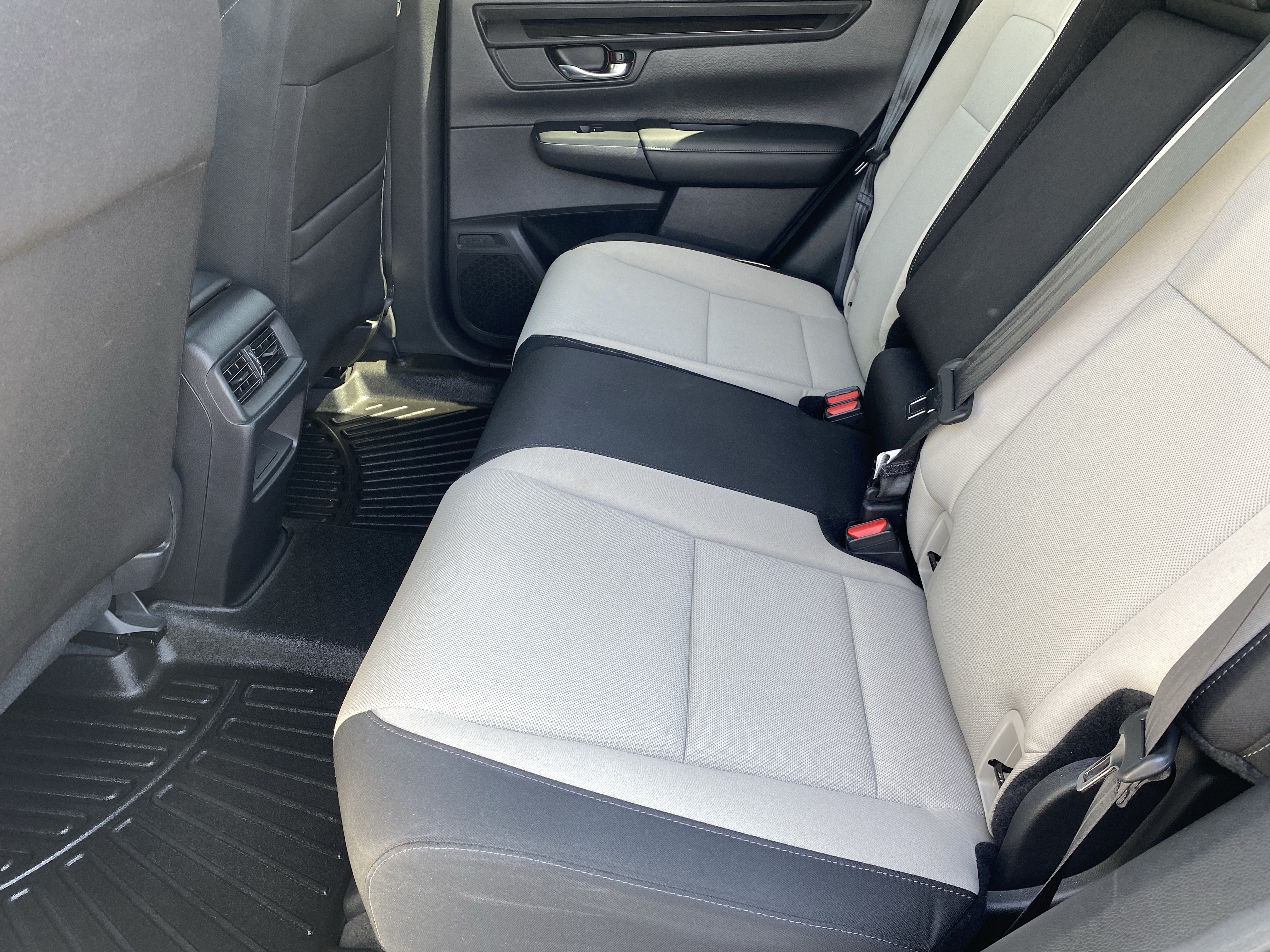 Used 2023 Honda CR-V EX image 15