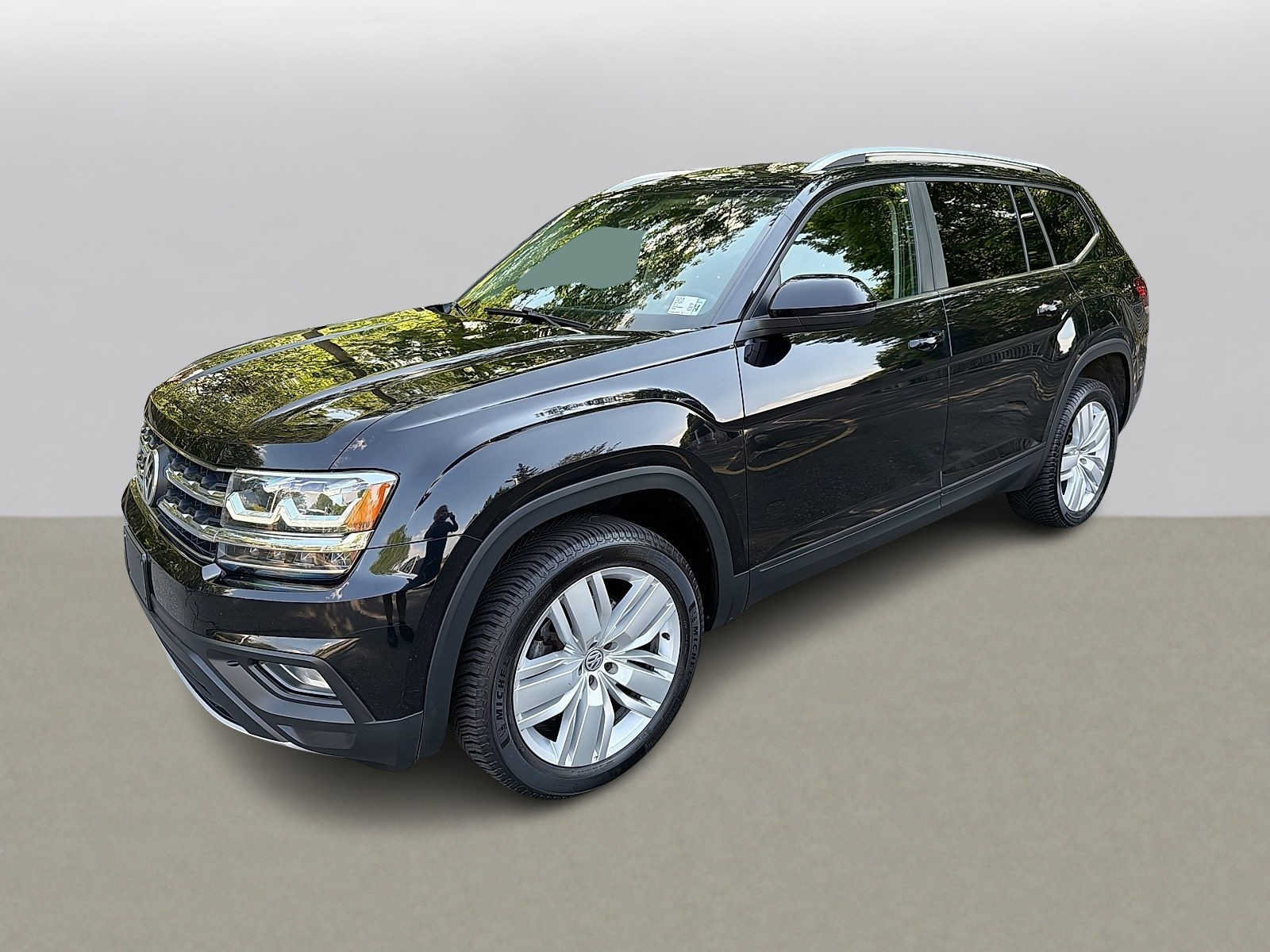 Used 2019 Volkswagen Atlas SE w/ Towing Package AWD/4WD image 1