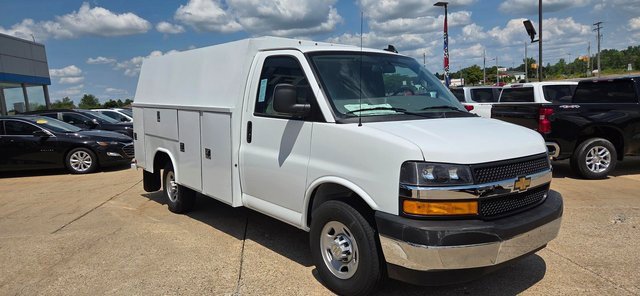 New 2025 Chevrolet Express 3500 Work Van w/ Power Convenience Package image 7