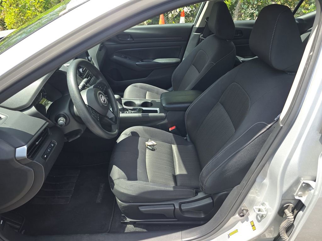 Used 2024 Nissan Altima 2.5 S image 18