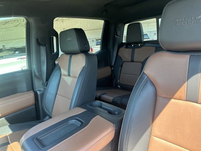 Used 2019 Chevrolet Silverado 1500 High Country w/ Technology Package AWD/4WD image 33