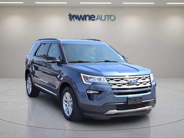 Used 2018 Ford Explorer XLT w/ Equipment Group 202A AWD/4WD image 9