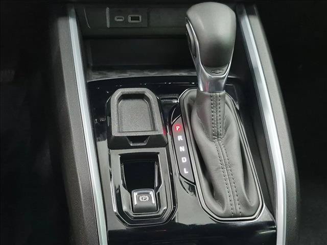 Used 2024 Chevrolet Colorado LT w/ LT Convenience Package RWD image 12