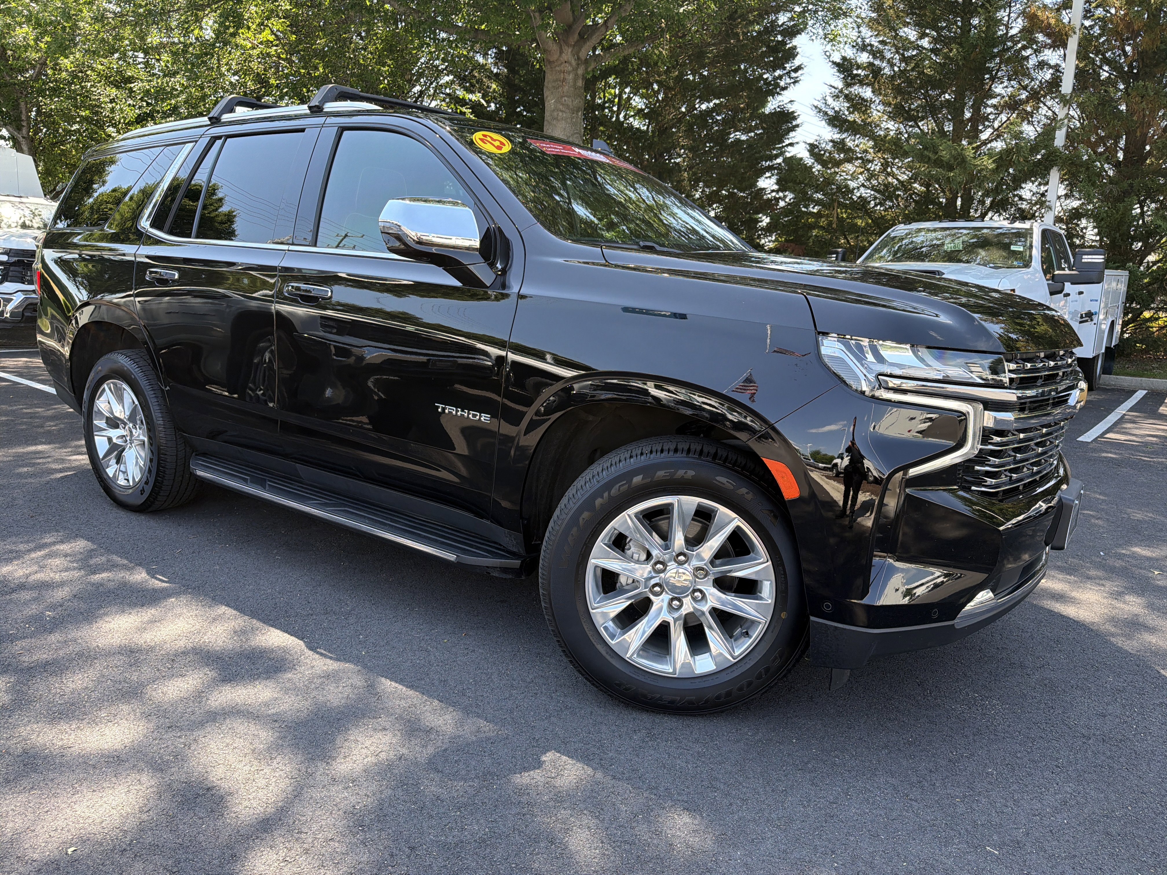 Used 2023 Chevrolet Tahoe Premier w/ Advanced Technology Package AWD/4WD image 2
