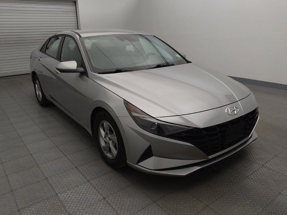 Used 2021 Hyundai Elantra SE FWD image 13