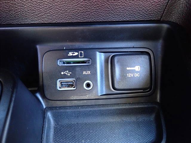 Used 2016 Jeep Cherokee Trailhawk w/ Comfort/Convenience Group AWD/4WD image 22