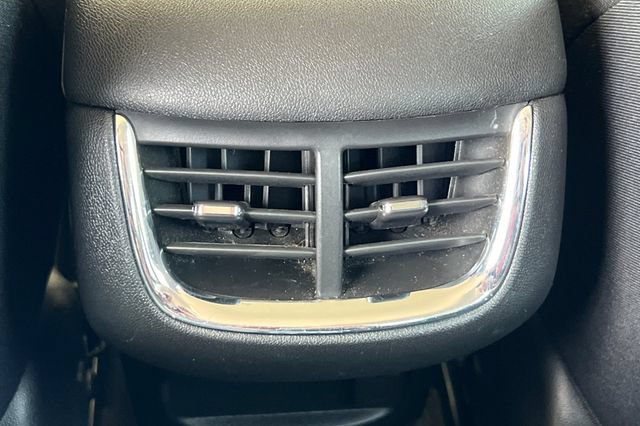 Used 2025 Chevrolet Malibu LT FWD image 15