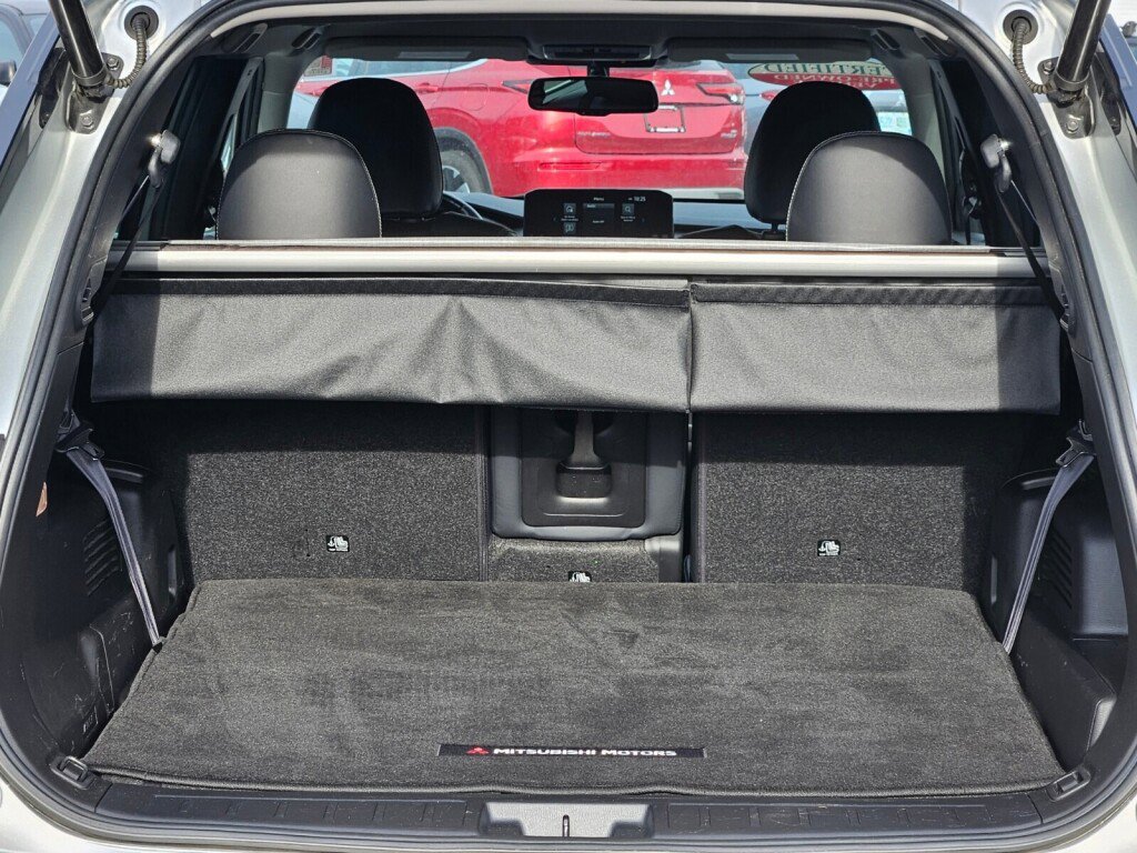 Used 2023 Mitsubishi Outlander SEL image 27