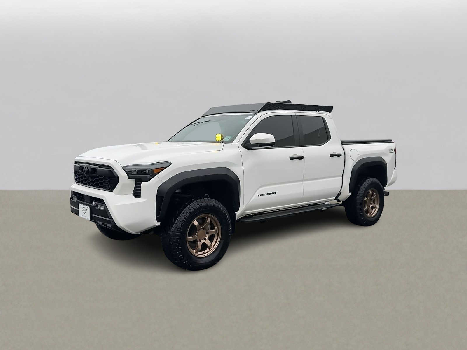 Used 2024 Toyota Tacoma TRD Off-Road AWD/4WD image 4