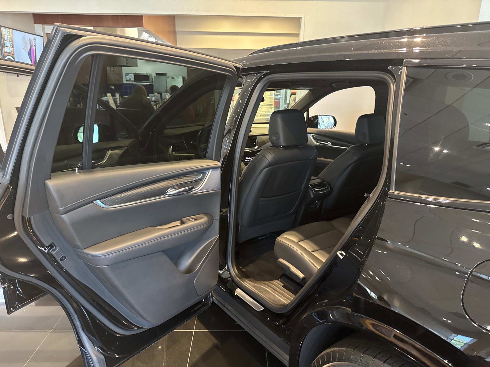 New 2025 Cadillac XT6 Sport image 13