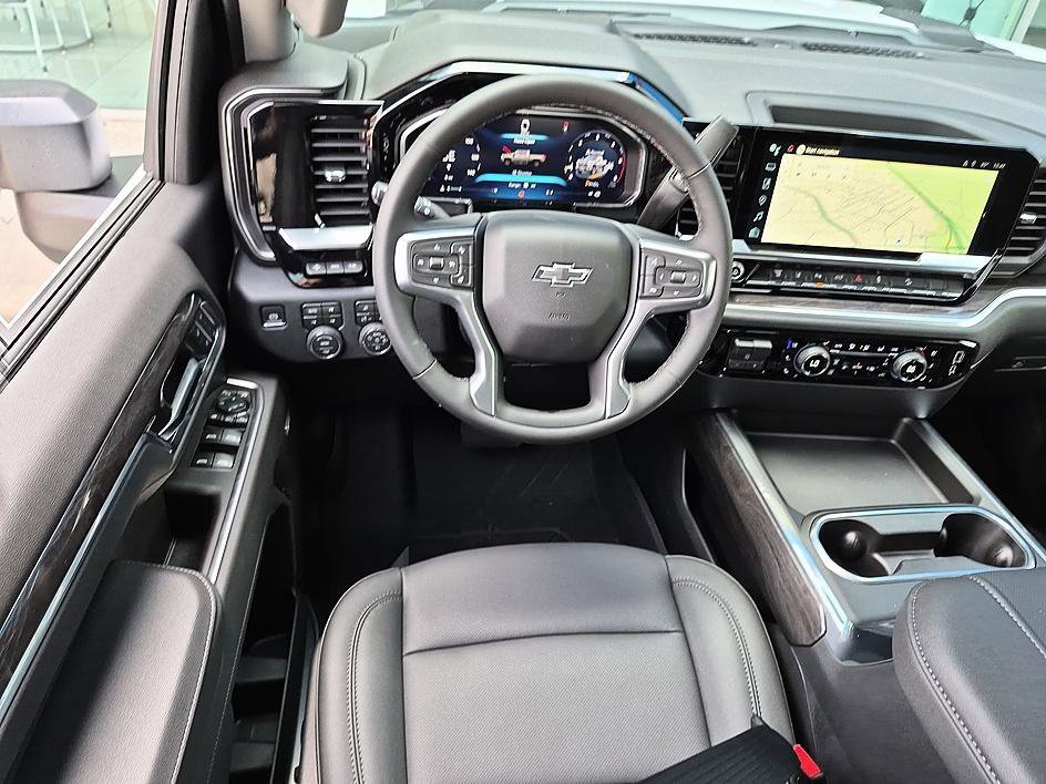 New 2026 Chevrolet Silverado 2500 LTZ w/ LTZ Plus Package AWD/4WD image 31
