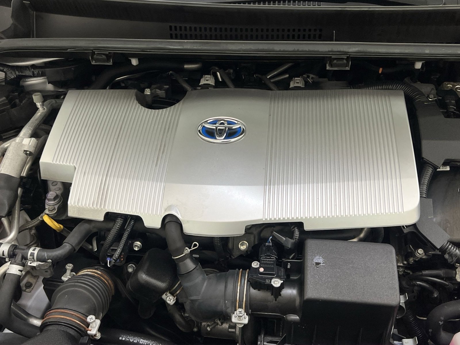 Used 2020 Toyota Prius Prime Limited image 25