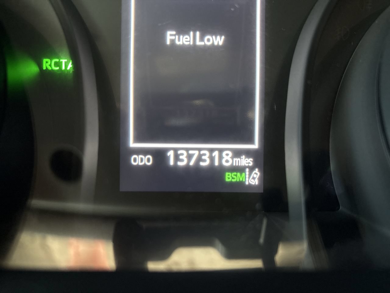 Used 2022 Toyota Camry SE w/ Convenience Package FWD image 15