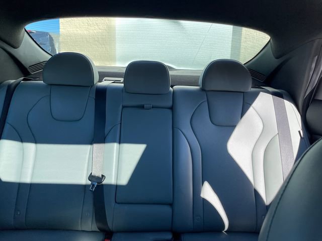 Used 2024 Hyundai Elantra Limited image 37