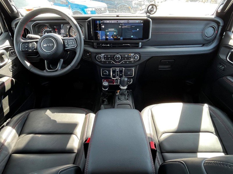 Used 2024 Jeep Gladiator Rubicon image 11