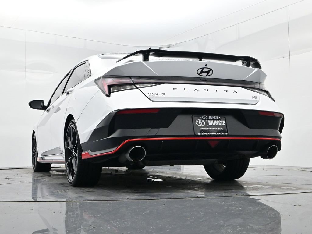 Used 2025 Hyundai Elantra N Base image 45