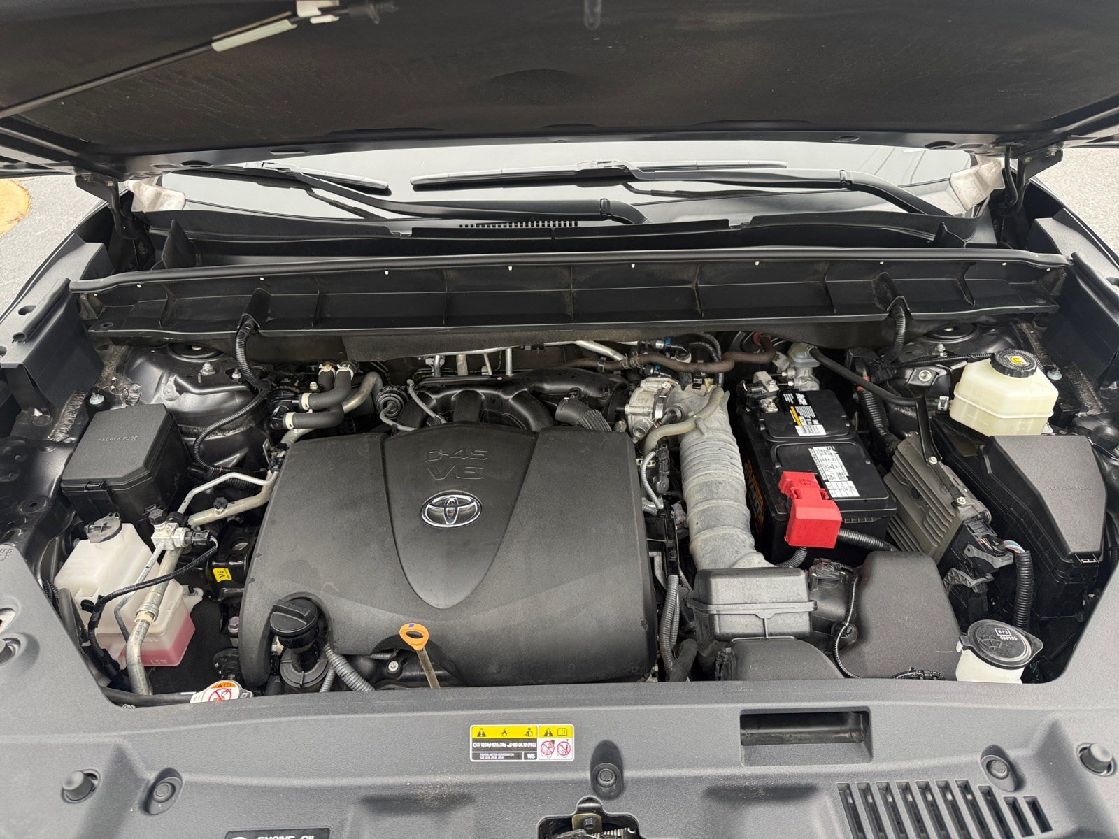 Used 2022 Toyota Highlander XSE FWD image 30