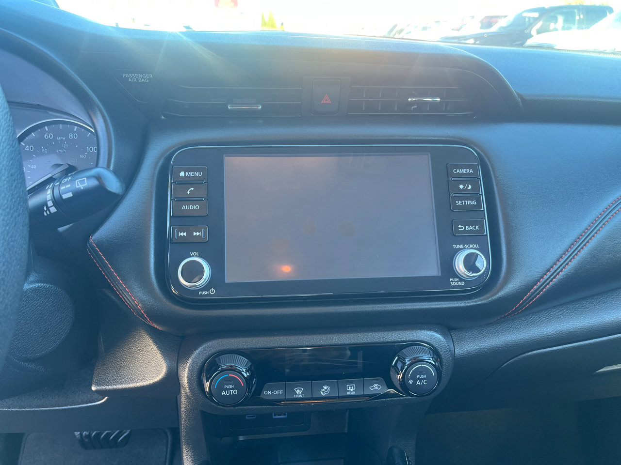 Used 2023 Nissan Kicks SR image 11