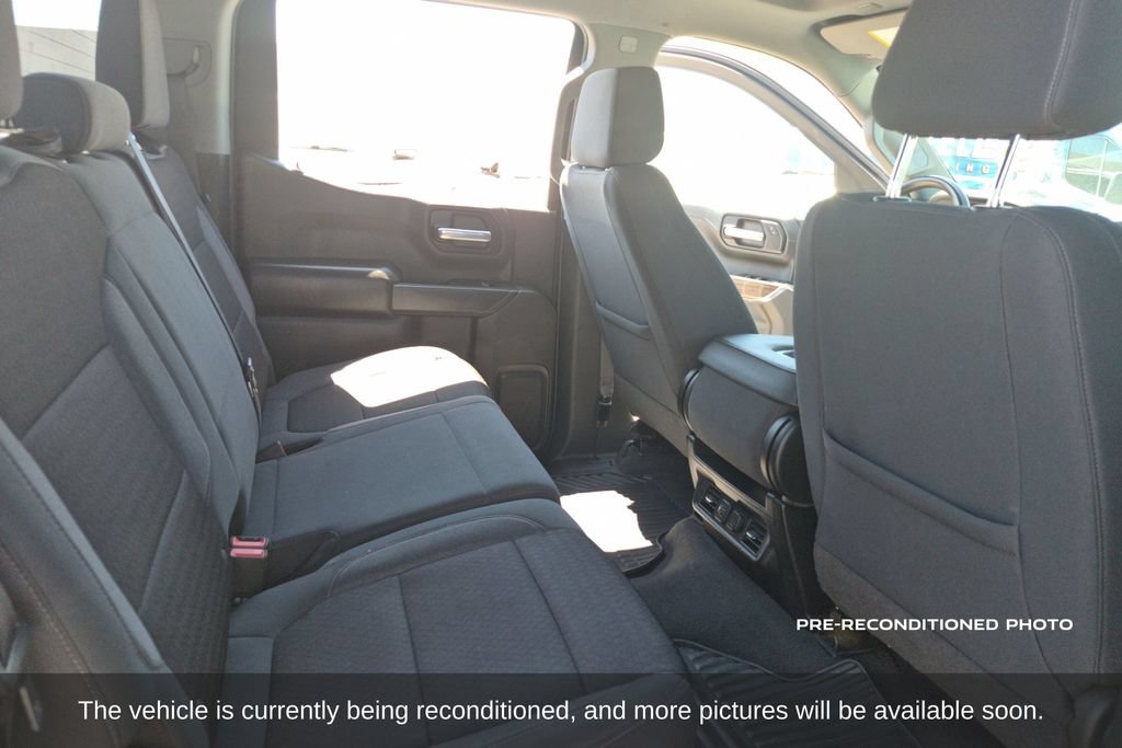 Used 2022 Chevrolet Silverado 1500 LT RWD image 13