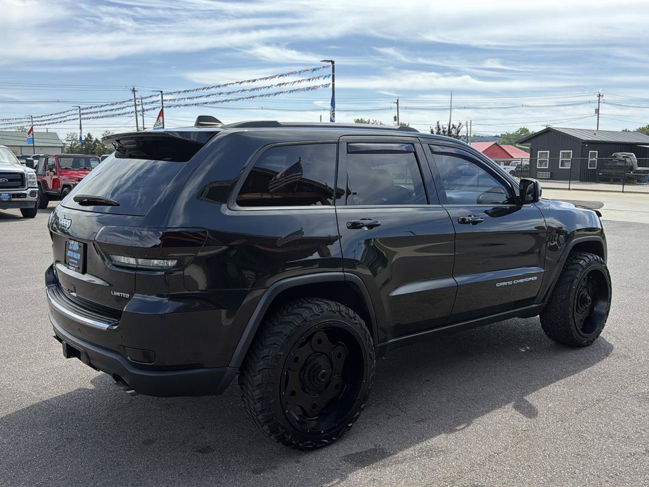 Used 2014 Jeep Grand Cherokee Limited w/ Trailer Tow Group IV AWD/4WD image 4