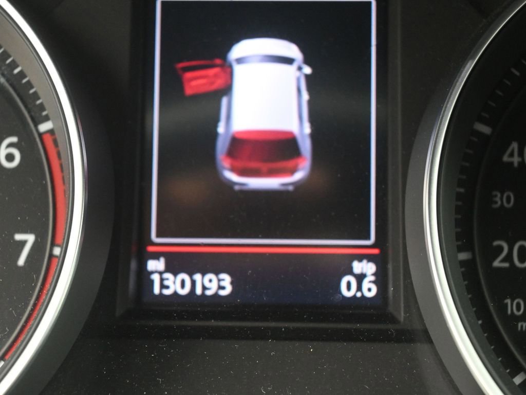 Used 2017 Volkswagen GTI Sport image 10