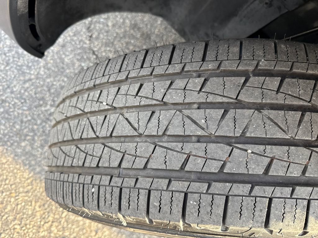 Used 2019 Volkswagen Atlas SE w/ Towing Package image 13