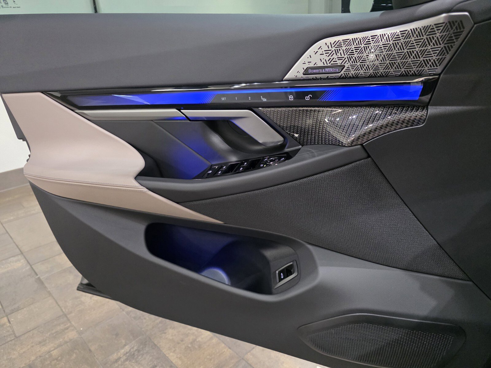 Used 2025 BMW M5 Touring image 22