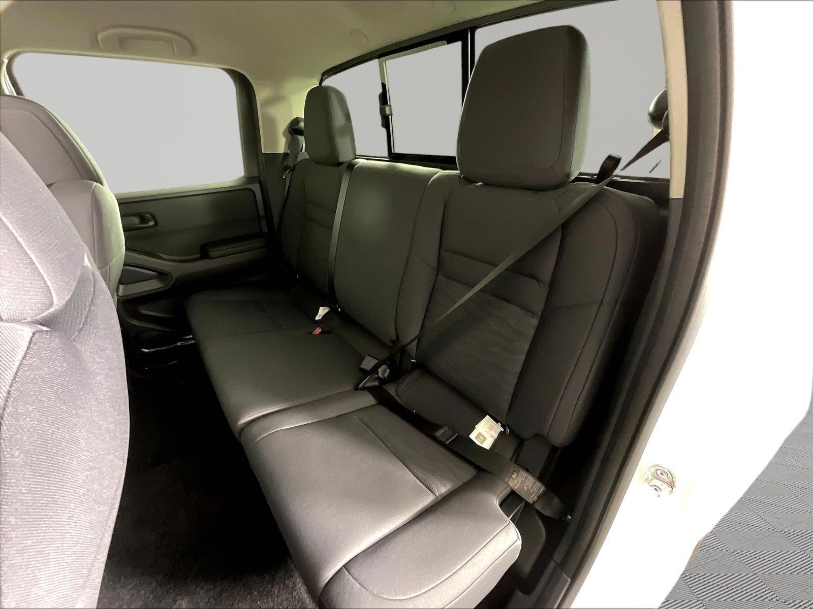 New 2026 Nissan Frontier S AWD/4WD image 17