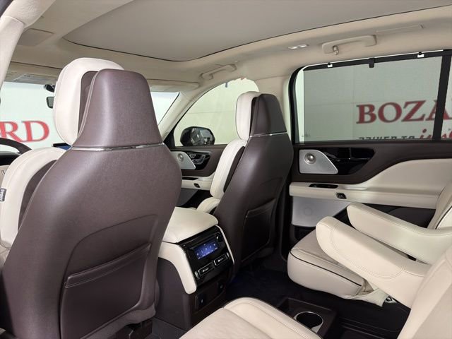 Used 2024 Lincoln Aviator Black Label AWD/4WD image 14