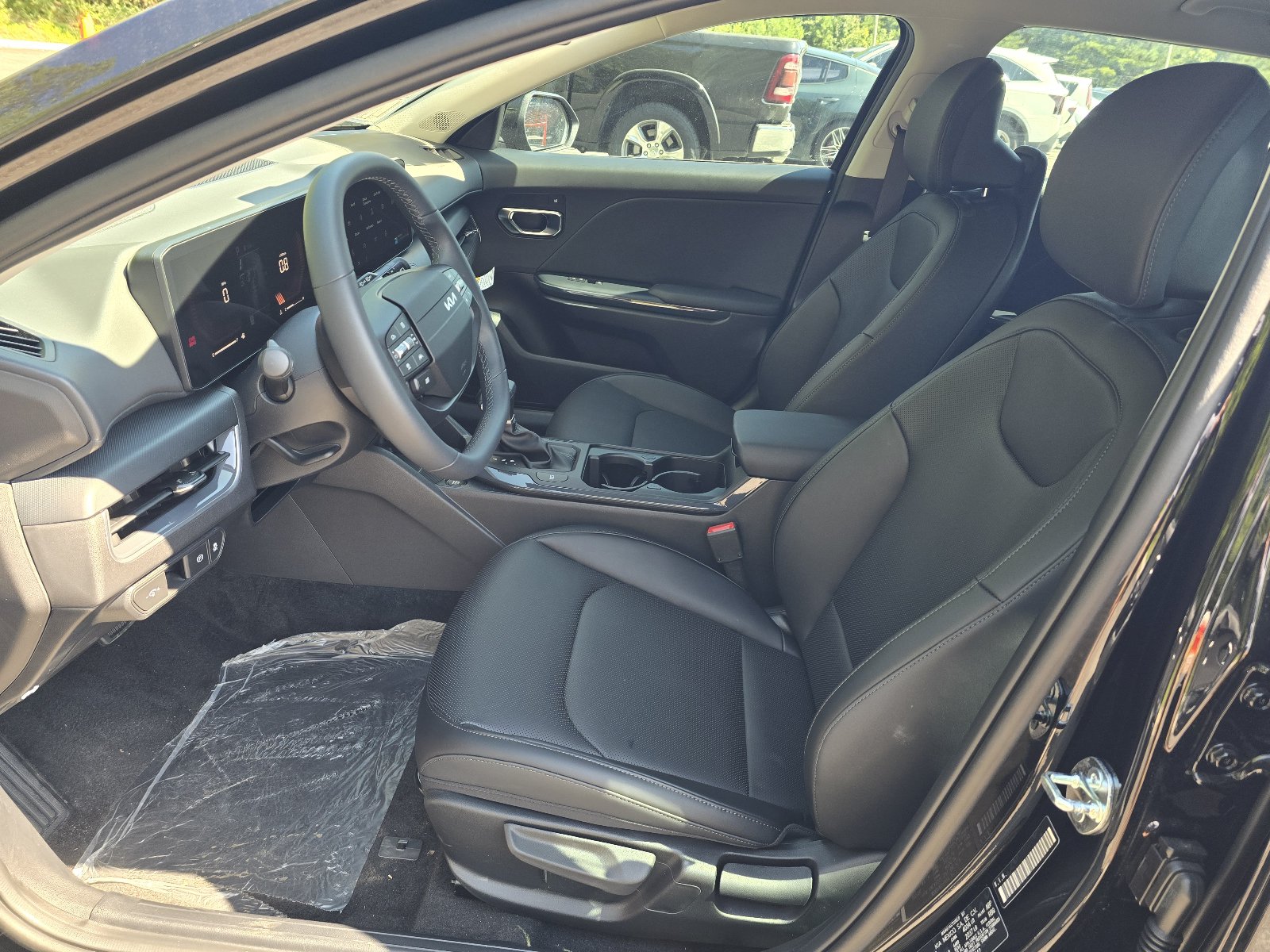 New 2026 Kia K4 EX FWD image 5