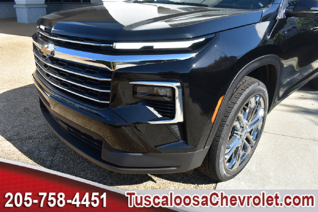 New 2027 Chevrolet Traverse LT w/ LPO, Floor Liner Package FWD image 36