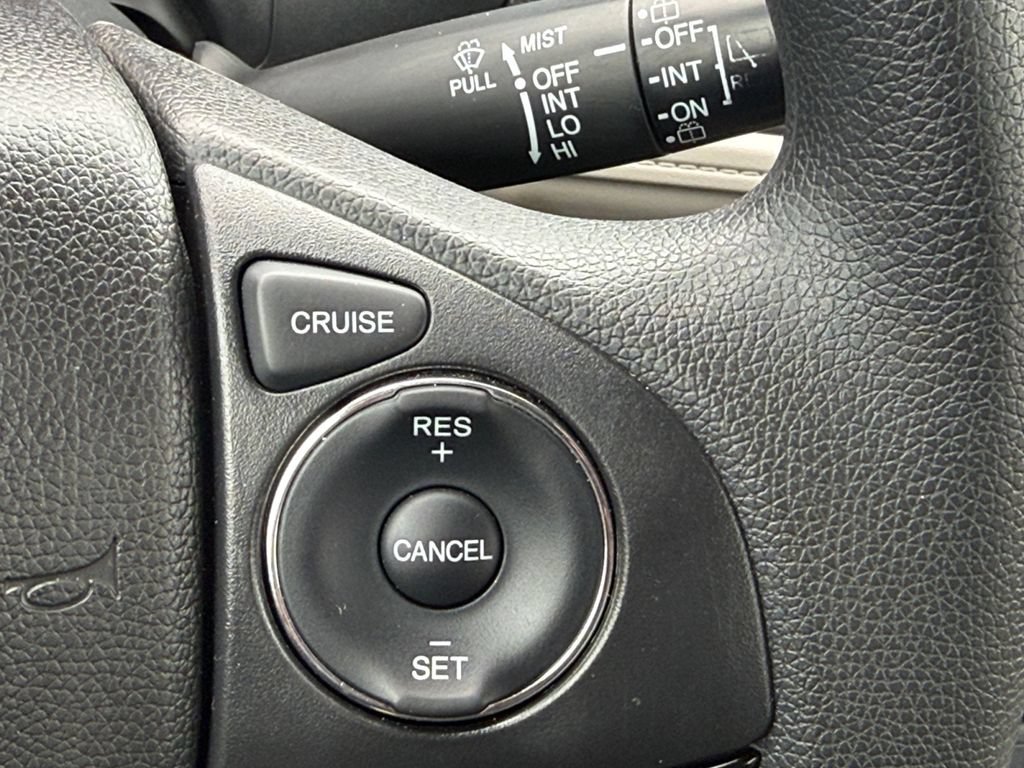 Used 2021 Honda HR-V LX image 18