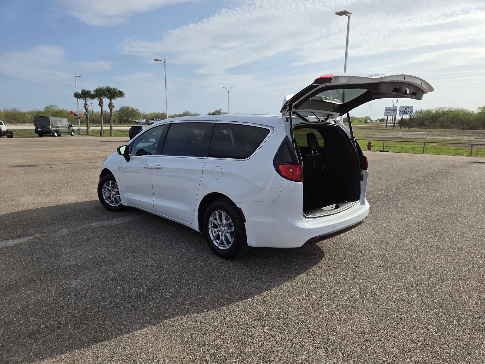 New 2026 Chrysler Voyager LX FWD image 24