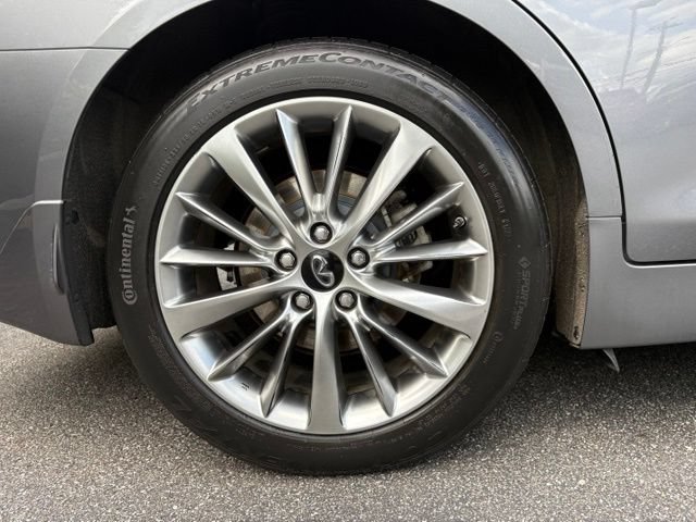 Used 2019 INFINITI Q50 Luxe w/ Essential Package (3.0T Luxe) AWD/4WD image 15