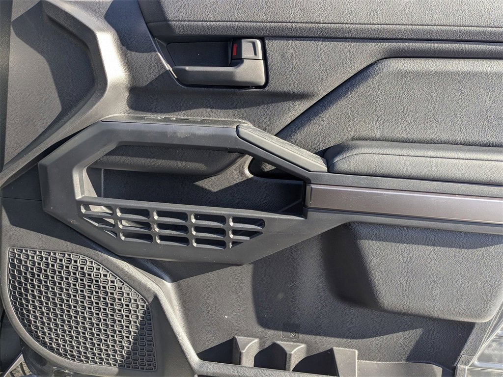 Used 2025 Toyota 4Runner SR5 image 33