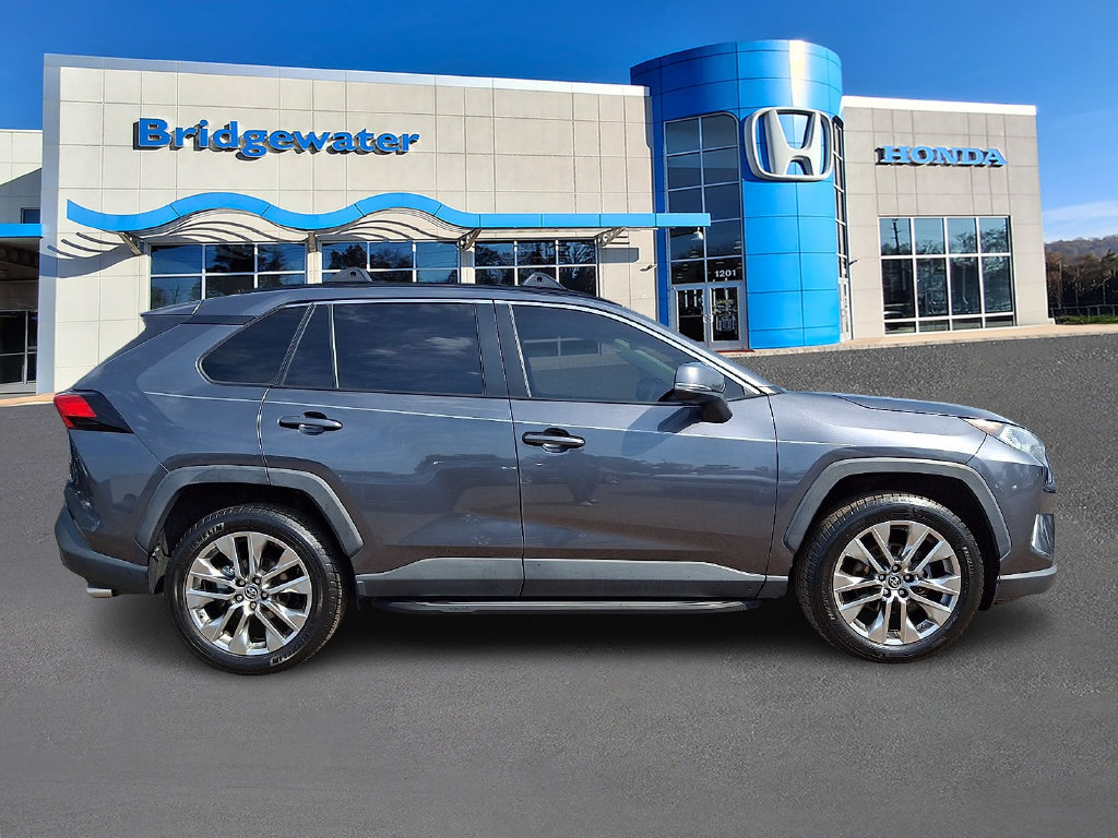Used 2019 Toyota RAV4 XLE Premium w/ All Weather Liner Package AWD/4WD image 7