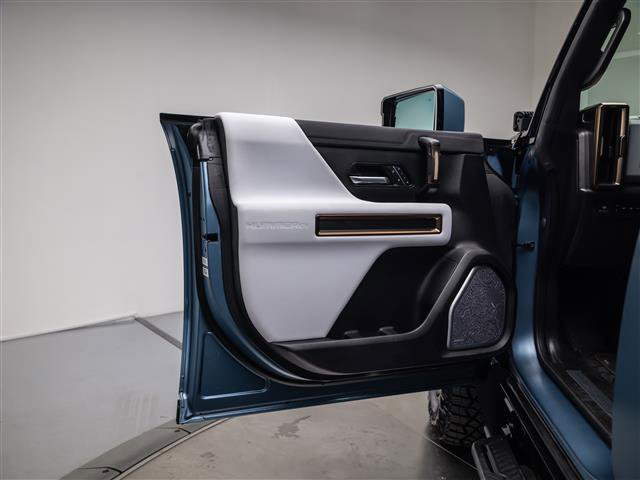 Used 2024 GMC Hummer EV 3X w/ Omega Edition image 32
