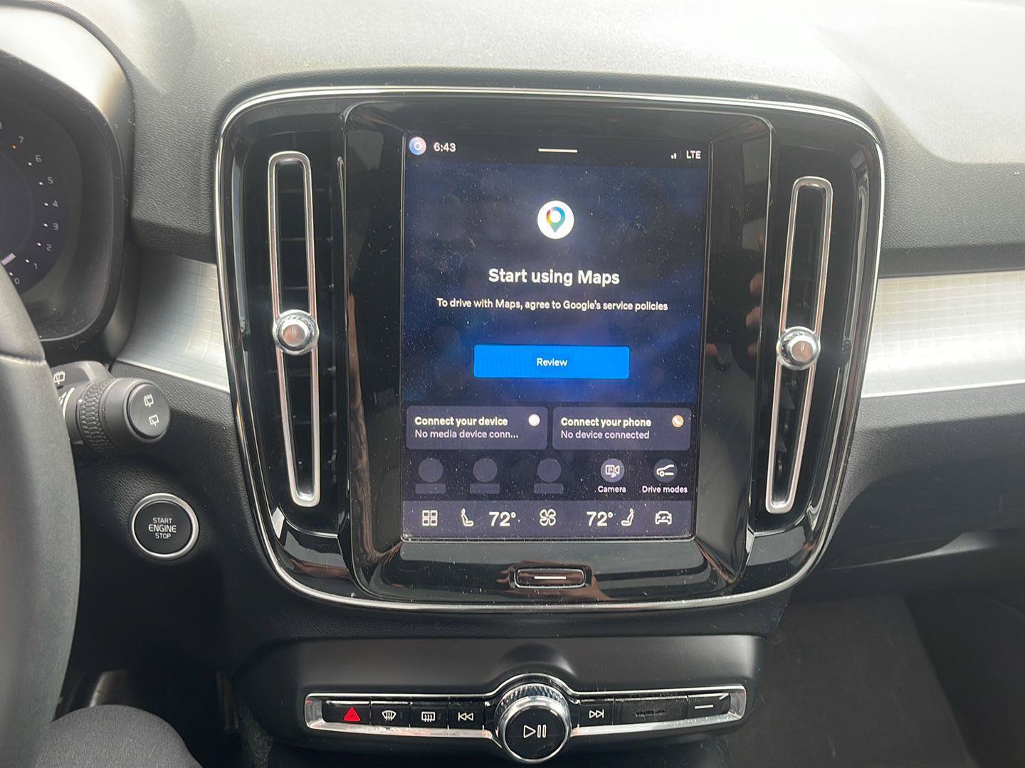 Used 2024 Volvo XC40 B5 Core AWD/4WD image 9
