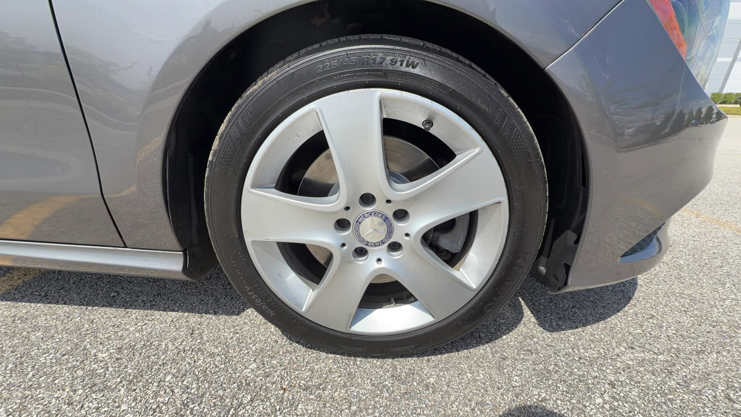 Used 2015 Mercedes-Benz CLA 250 4MATIC image 30