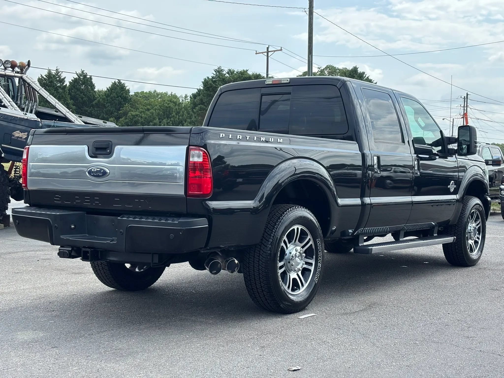 Used 2013 Ford F250 Platinum w/ FX4 Off Road Pkg AWD/4WD image 5
