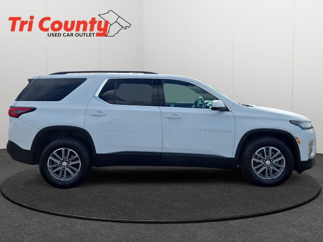 Used 2022 Chevrolet Traverse LT w/ LPO, Floor Liner Package AWD/4WD image 9
