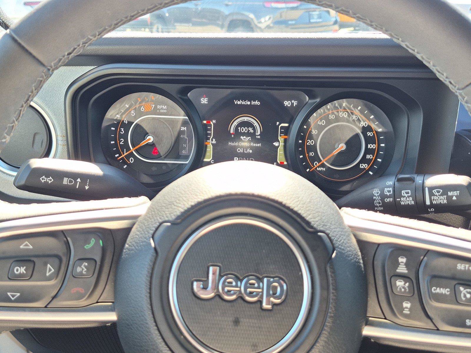 Certified 2026 Jeep Wrangler Unlimited Sahara AWD/4WD image 26