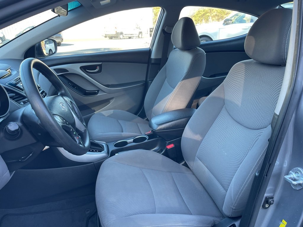 Used 2014 Hyundai Elantra SE w/ Option Group 02 image 18