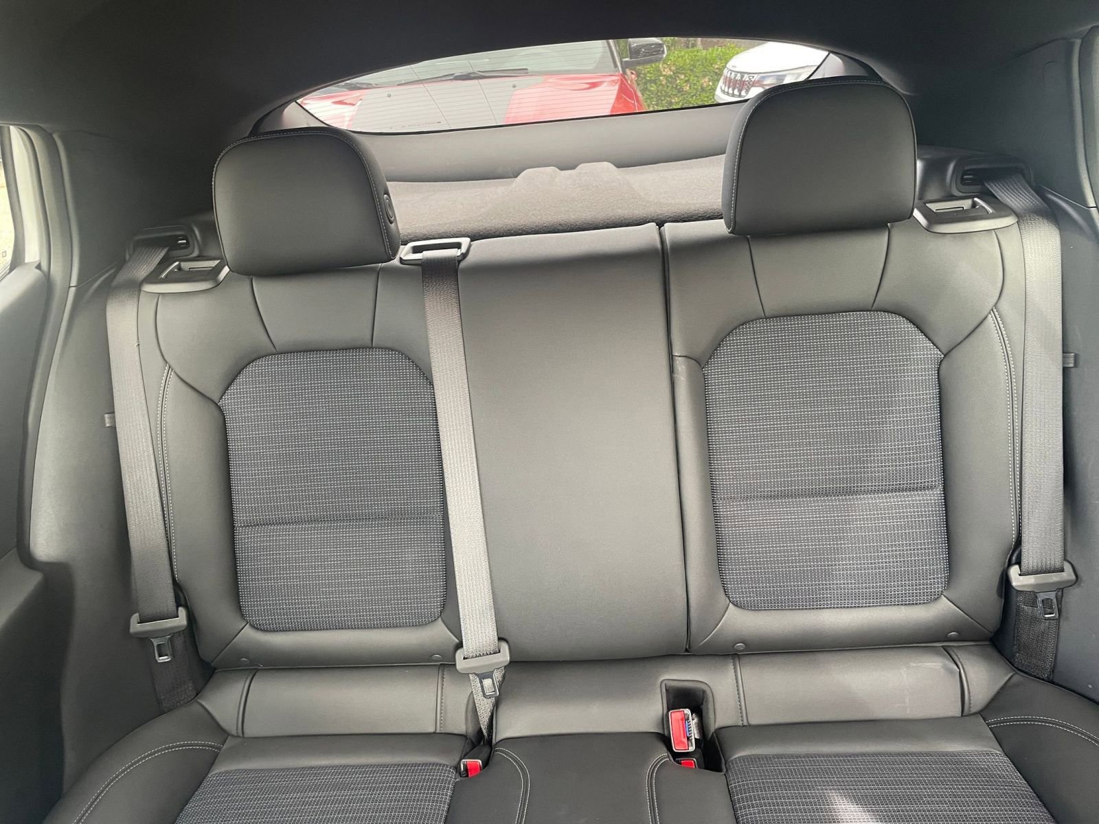 Used 2025 Buick Envista Preferred image 38